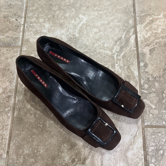 Prada Brown Suede Leather Buckle Front Classic Heels Size 38.5 - Picture 3 of 10
